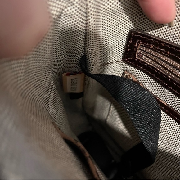 DOONEY & BOURKE Vintage 90s Monogram Crossbody Bag - Picture 6 of 16